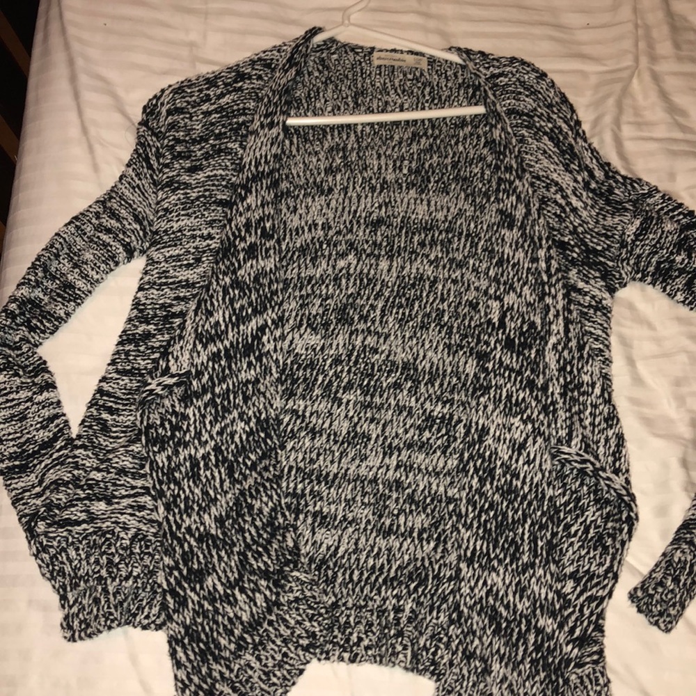 CUTE AND COZY CARDIGAN